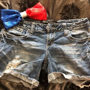 Women’s distressed jean shorts